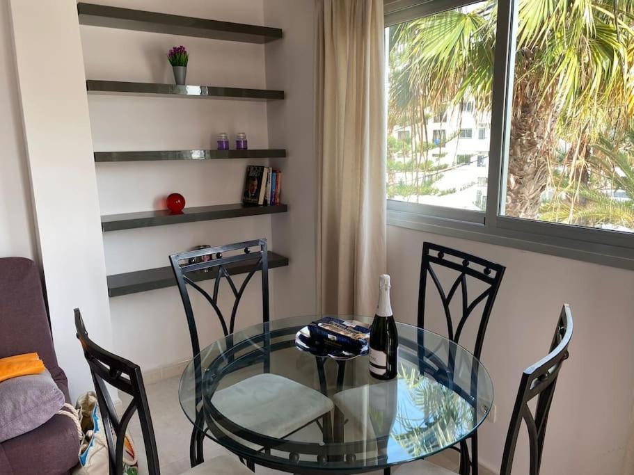 Seaside Apartment With Balcony 라스 가예타스 외부 사진